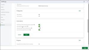 A picture showing the “Automatically apply credits” toggle switch, which you use to either manually or automatically apply customer credits when choosing your refund options in QuickBooks Online.