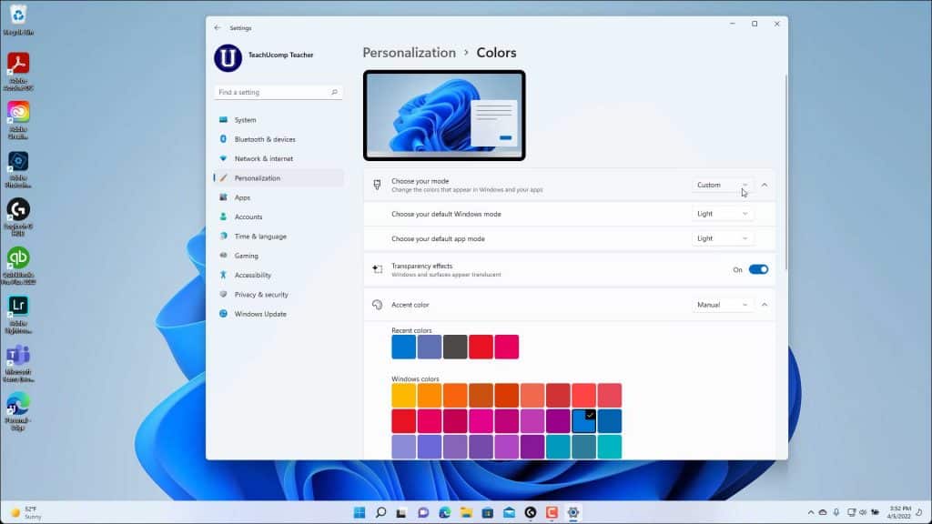 A picture that shows how to change colors in Windows 11 by changing the “Colors” settings in the “Settings” app.